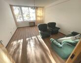 Napfényes, tágas lakás