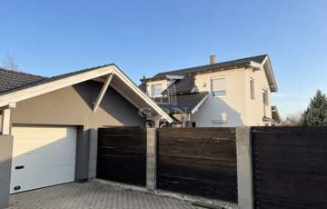 Eladó családi ház