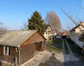 Egyedi kivitelezésű, tágas családi ház eladó Cegléden nagy telekkel!