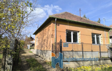 Eladó családi ház
