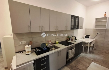 Eladó lakás