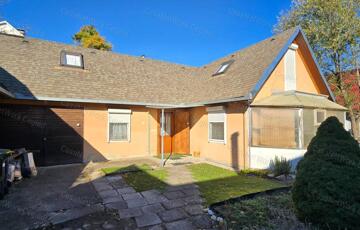 Eladó családi ház