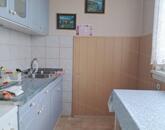 Oroszlányban, a tóparton eladó 62nm-es 3 szobás, hallos, erkélyes lakás!