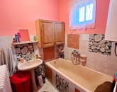 Eladó családi ház Kék 26 500 000 Ft