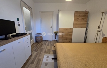 Eladó lakás