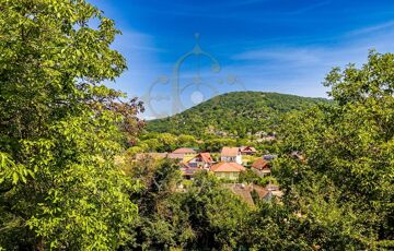 Eladó telek/földterület