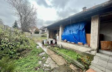 Eladó telek/földterület