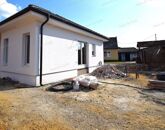 Eladó családi ház Győrújfalu 94 990 000 Ft