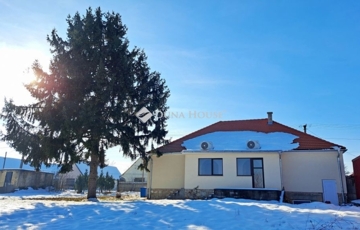 Eladó családi ház