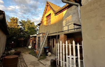 Eladó családi ház