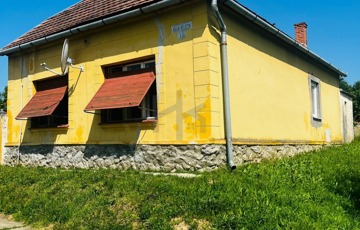 Eladó családi ház