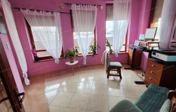 Kiadó családi ház