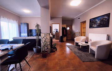 Eladó családi ház