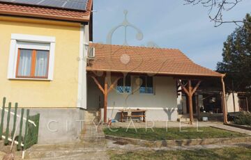 Eladó családi ház
