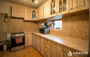 Eladó családi ház