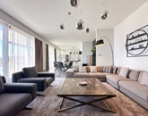 Eladó családi ház Pécs 425 000 000 Ft