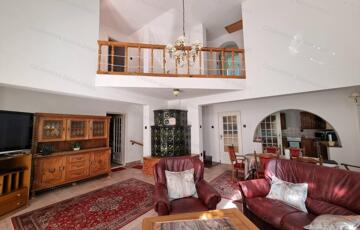 Eladó családi ház