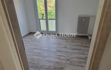 Eladó lakás