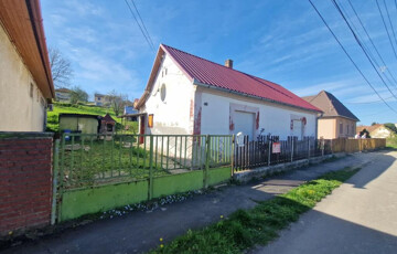 Eladó családi ház