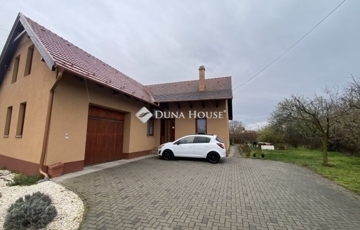 Eladó családi ház