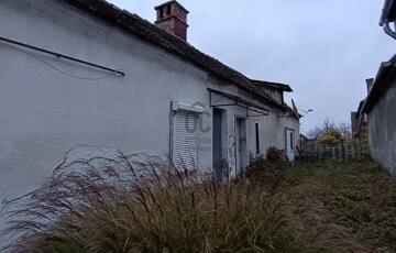 Eladó családi ház