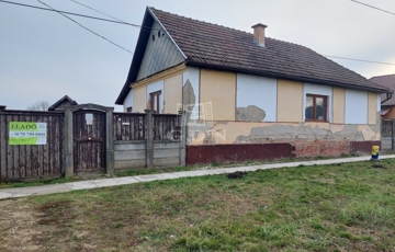 Eladó családi ház