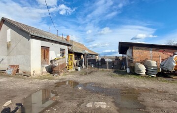 Eladó családi ház