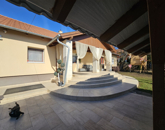 Eladó családi ház Érd 129 999 000 Ft