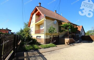 Eladó családi ház