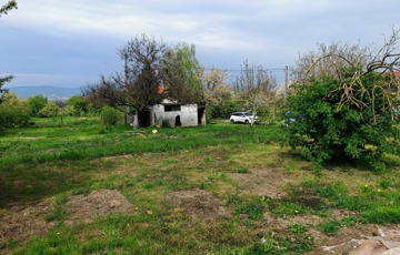 Eladó telek/földterület