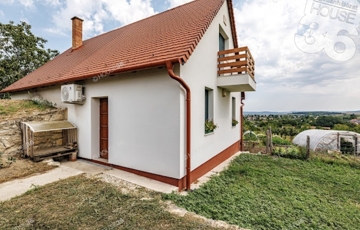 Eladó telek/földterület