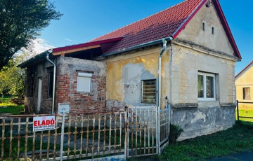 Eladó családi ház