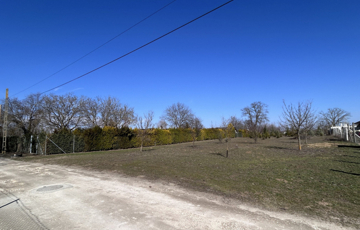 Eladó telek/földterület