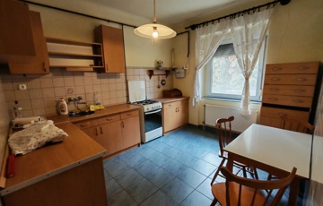 Eladó családi ház