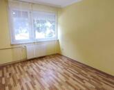 Szolnokon, a Szolnok Ispán körúton földszinti lakás kiadó!