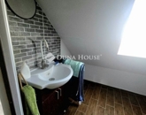 Eladó családi ház Pécs 98 500 000 Ft