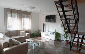 Eladó családi ház