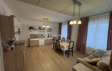 Eladó családi ház