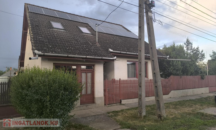 Törökszentmiklóson a felvégen 145 m2 családi ház eladó!