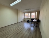 Kiadó iroda/üzlethelyiség Győr 90 000 Ft