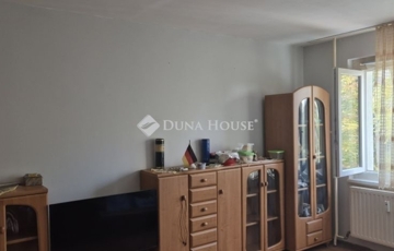 Eladó lakás