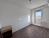 Eladó lakás Komló 19 500 000 Ft