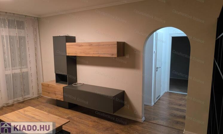 Szolnoki 2 szobás 49 m2-es lakás kiadó!                                 