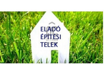 Eladó telek/földterület