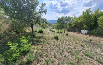 Eladó telek/földterület