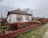 Eladó Tápiószelei 80 m2-s Családi Ház