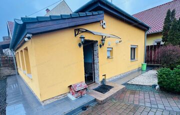 Eladó családi ház