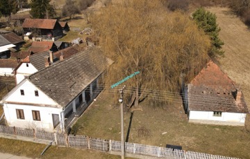 Eladó családi ház