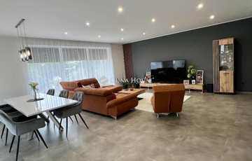 Eladó családi ház