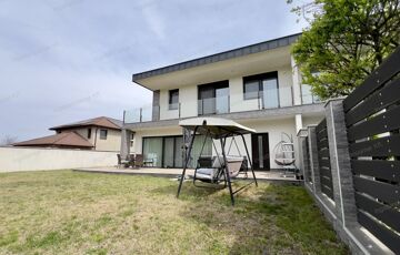 Eladó családi ház